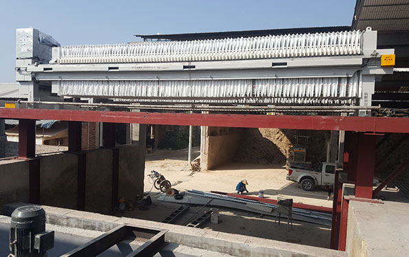 佛山某琉璃瓦廠隔膜高壓壓濾機(jī)泥漿